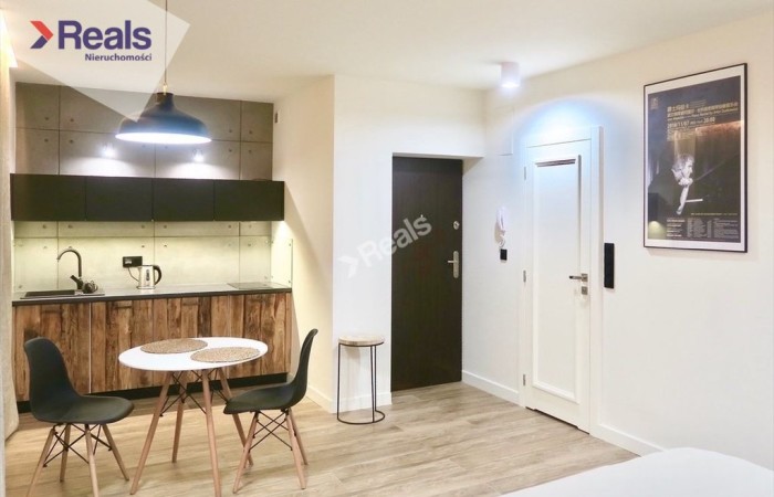 mazowieckie, WARSZAWA, Atrakcyjne studio 30 m², Warszawa ul. Nowolipie