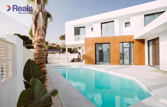 costa blanca, COSTA BLANCA, Nowoczesna willa 600 metrów od morza.