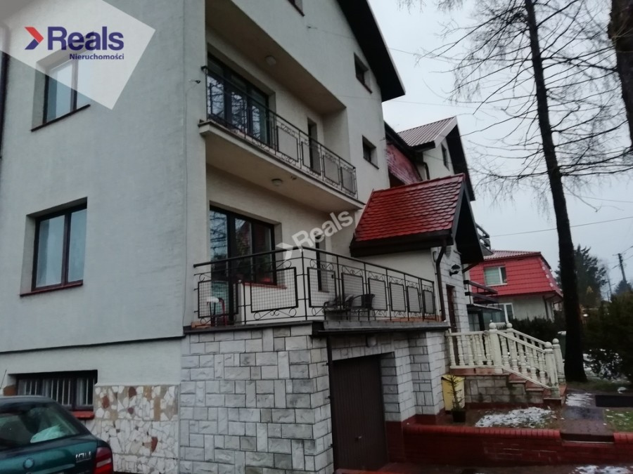MICHAŁOWICE, Budynek na hostel, pensjonat, przychodnię .