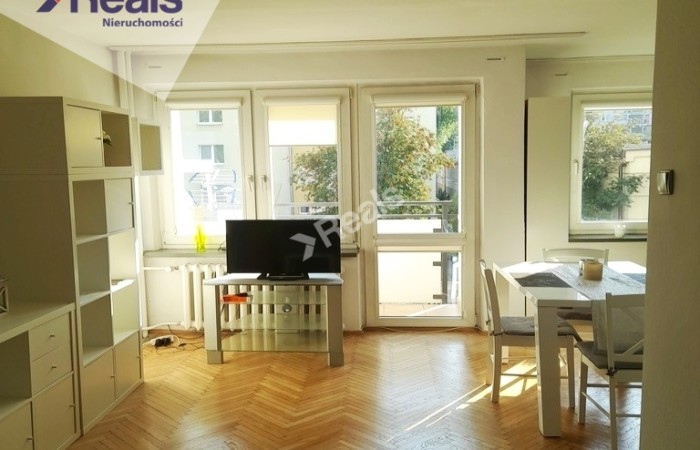 mazowieckie, WARSZAWA, 2 pokoje, widna kuchnia, balkon. Bez Prowizji