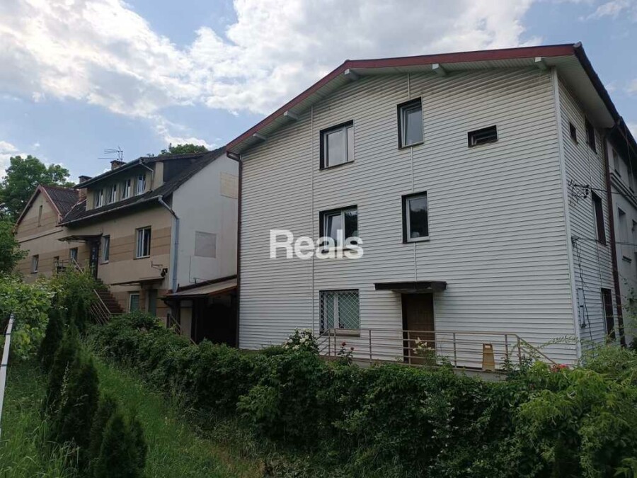 WARSZAWA, Hostel, dwa budynki, 17 pokoi, wszystkie wynajęte