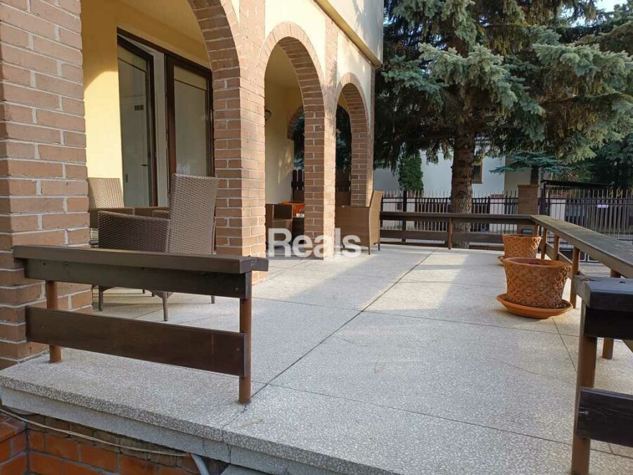 WARSZAWA, Funkcjonujący, nowoczesny pensjonat ew. z zarządcą