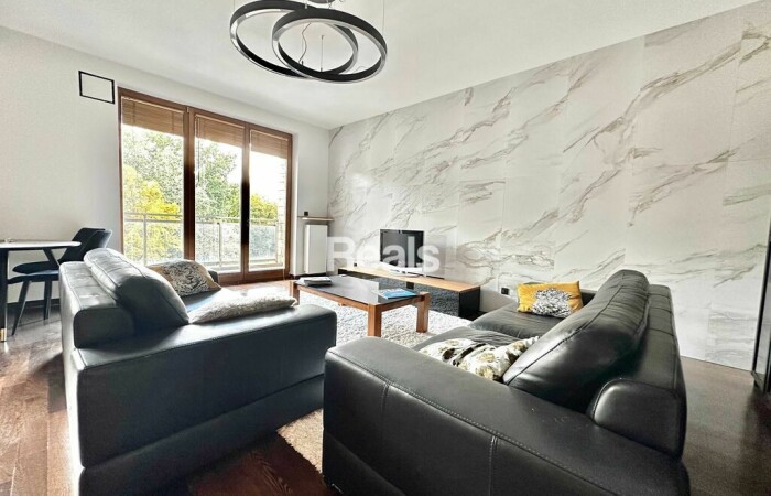 mazowieckie, WARSZAWA, Z komórką lokatorską