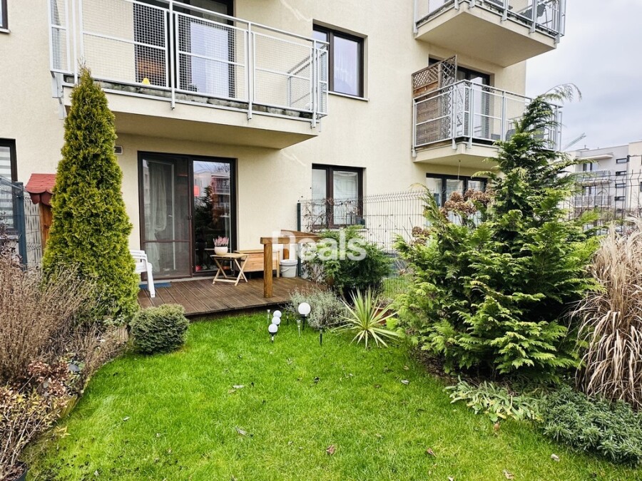 WARSZAWA, Domenica Scarlattiego, Kawalerka z dużym ogrodem niedaleko lasu.