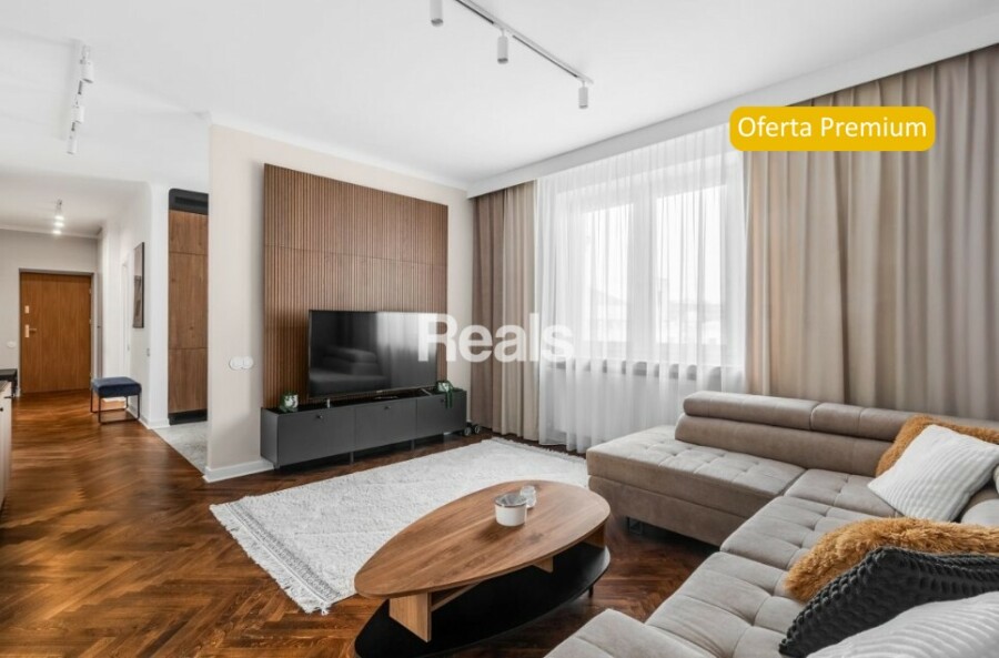 WARSZAWA, Górnośląska, Z garderobą i piwnicą