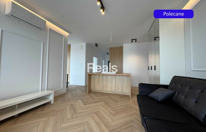 mazowieckie, WARSZAWA, Z klimatyzacją