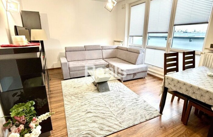 mazowieckie, WARSZAWA, Z dużym tarasem